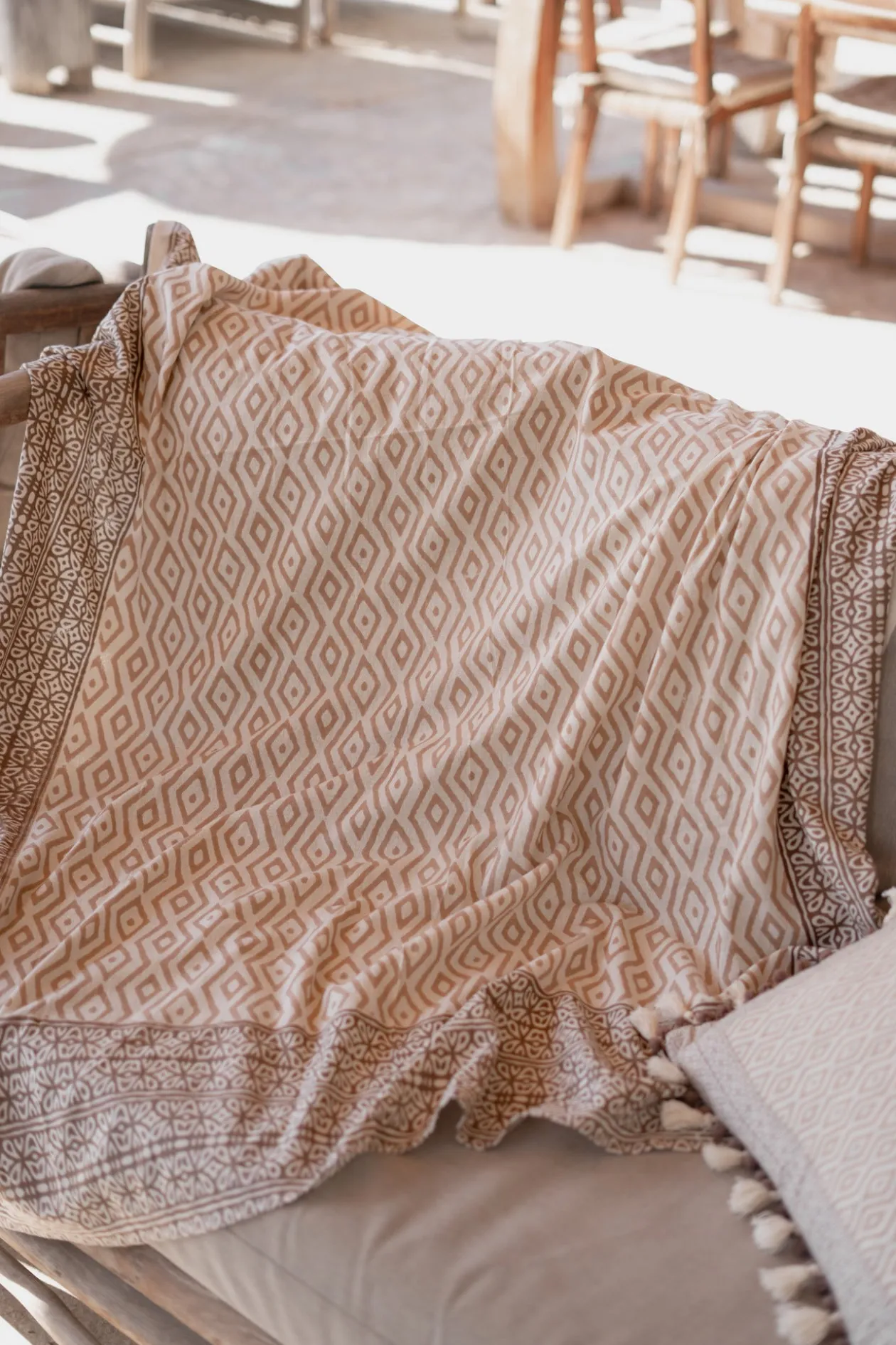 Beach Blanket Impresion Square