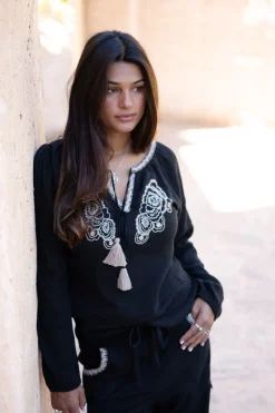 Blouse Corazon Embroidery Black