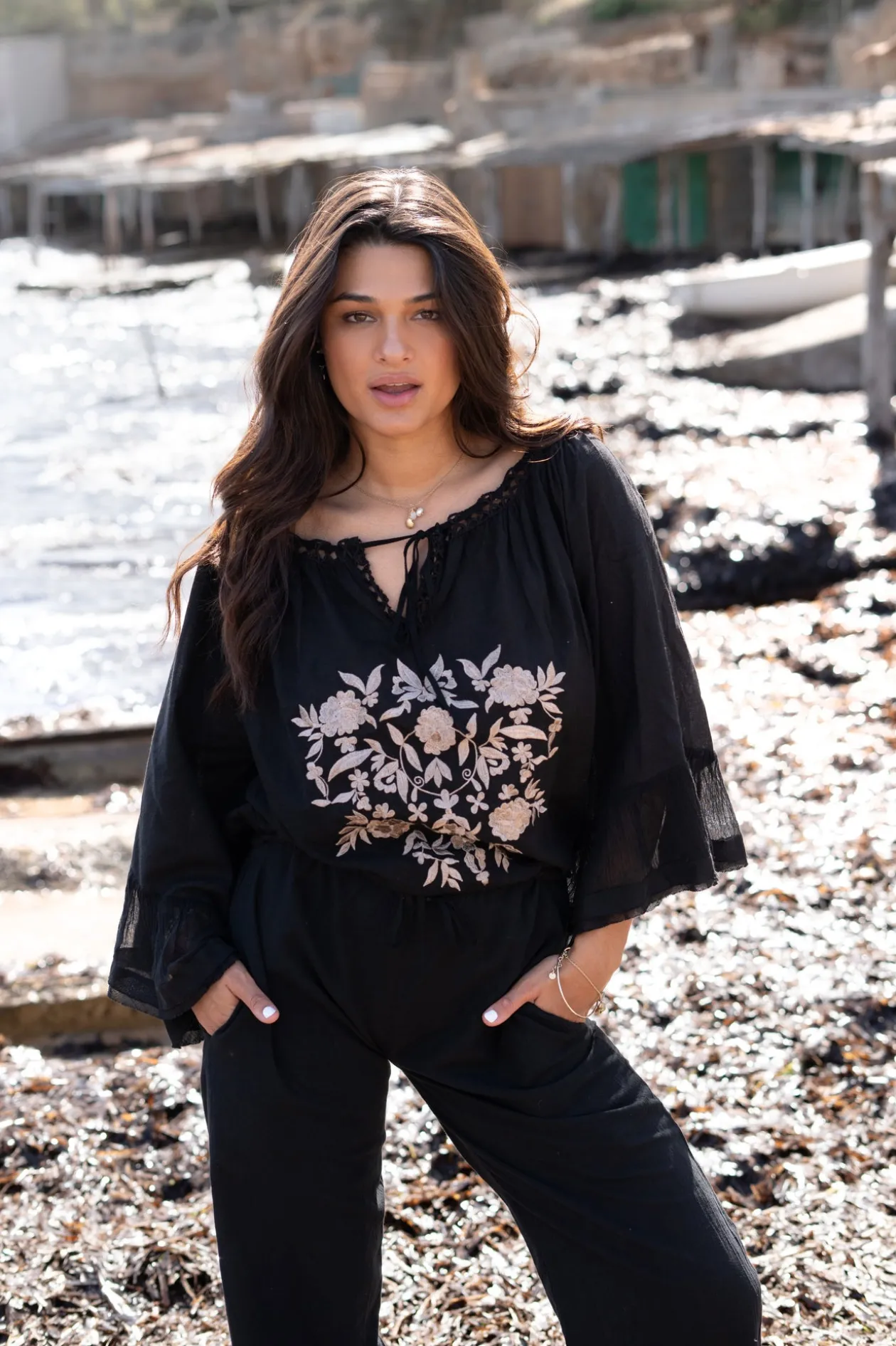 Blouse Yira Bordado Black