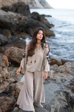 Embroidery Blouse Esthetica Taupe