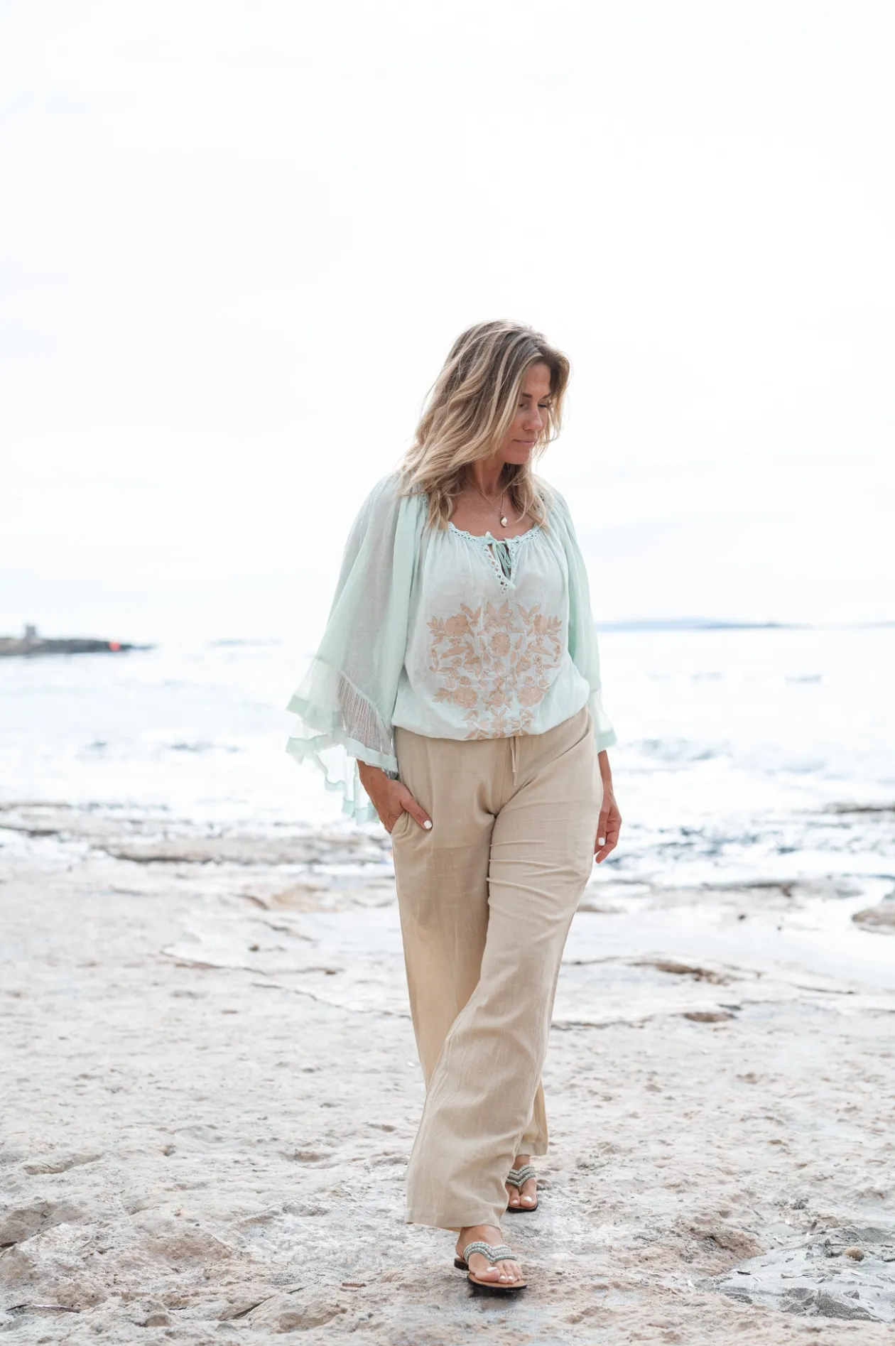 Pantalon Agar Bordado Sand