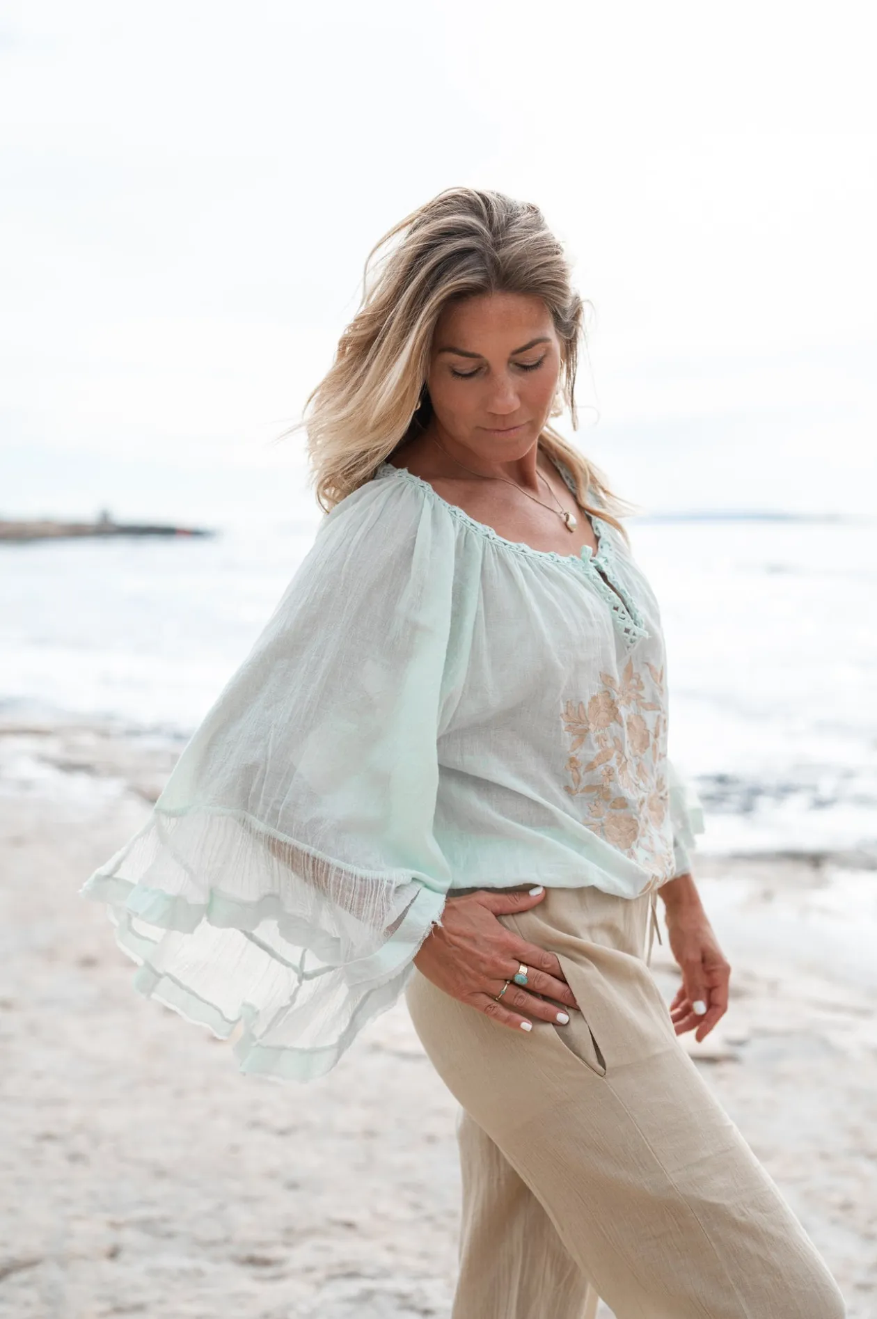 Pantalon Agar Bordado Sand