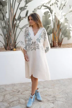 Poncho Alanza Floral Ivory