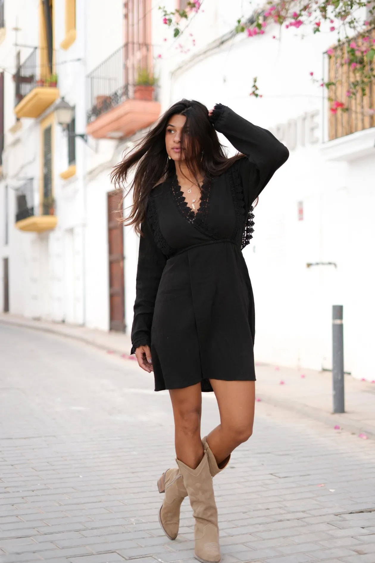 Short Dress Encaje Black