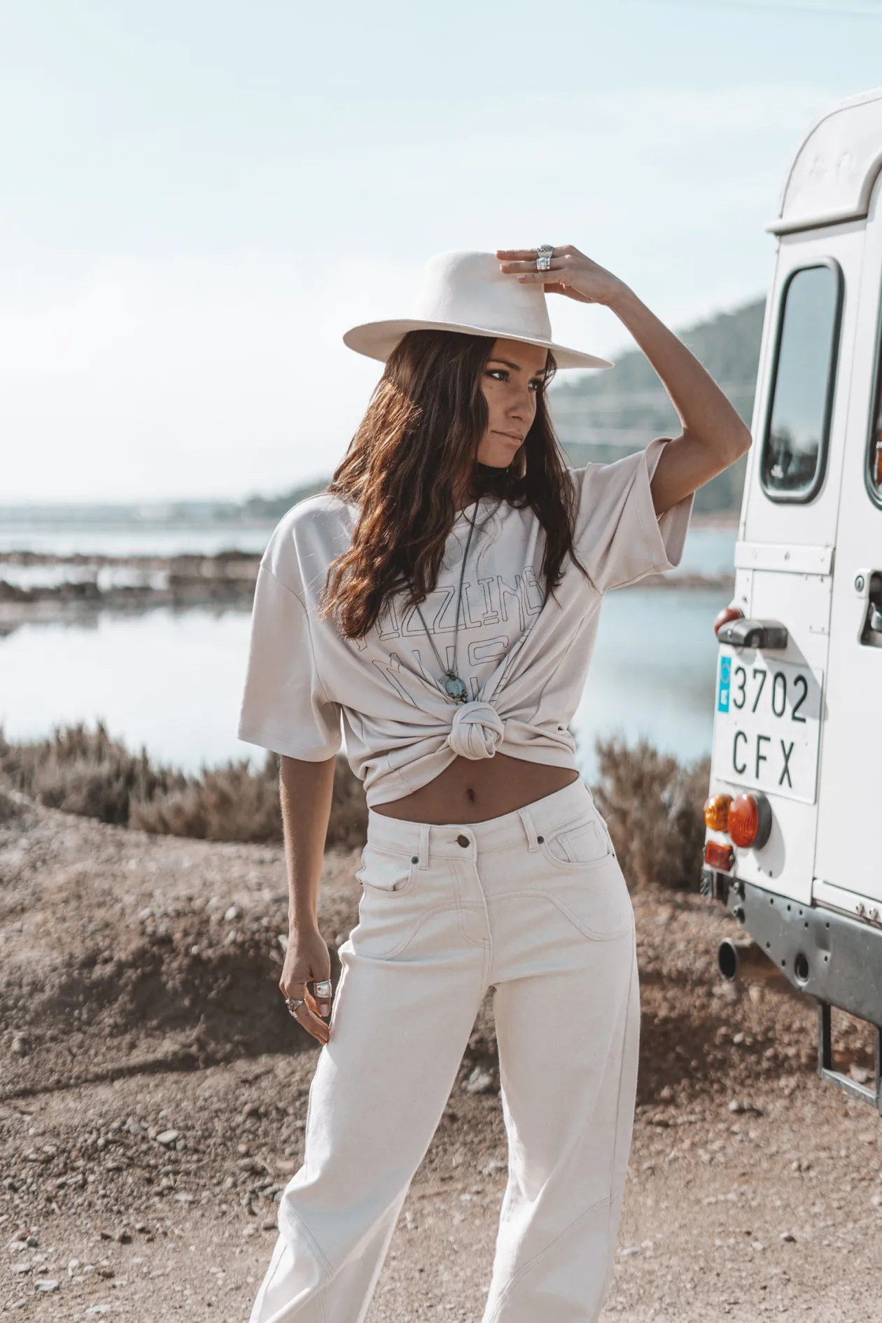 The Muse Neutral Jeans Light Beige
