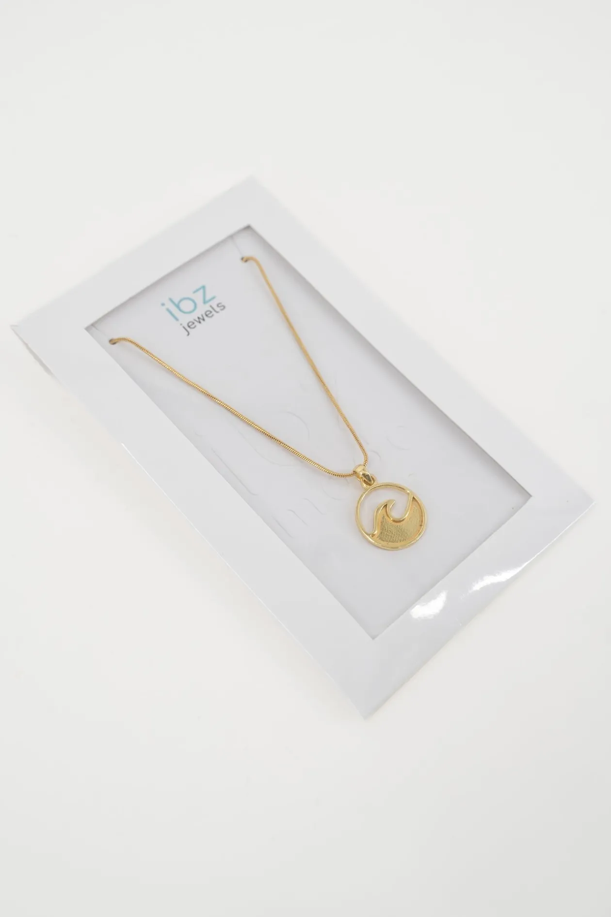 Wave Necklace Gold